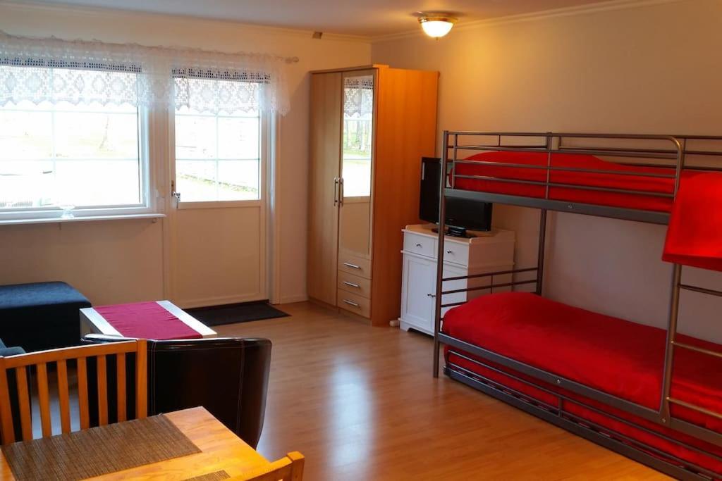 Lidkoepings Golfbana Och Vaenern Villa Buitenkant foto